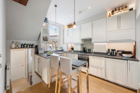 Boutflower Road, SW11, London - Photo 5