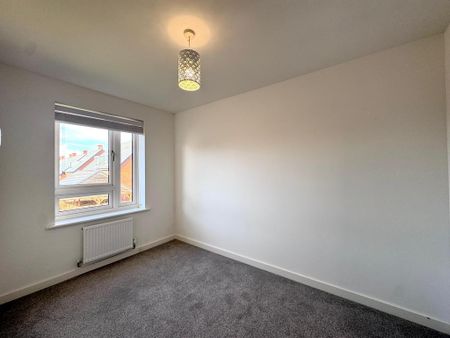 3 bedroom semi-detached house to rent - Photo 4