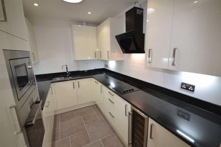2 bedroom apartment to rent - Photo 3