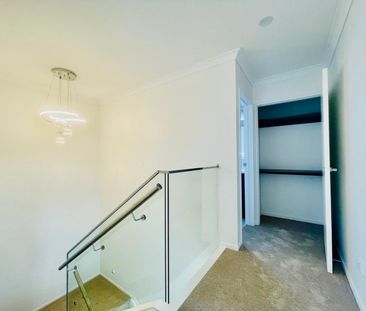 MANUREWA, 4 BEDROOMS - Photo 1