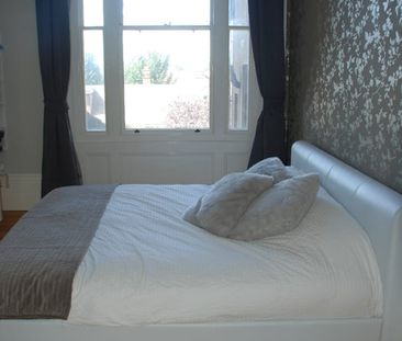 2 Bed Flat, Vernon Terrace, BN1 - Photo 3