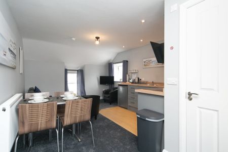 Apt 5 Yr Owain Glyndwr, High Road, Llanddona - Photo 4