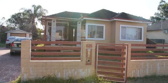 NEAT & TIDY - Photo 2