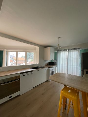 Location Appartement 4 pièces 103m² - Photo 2