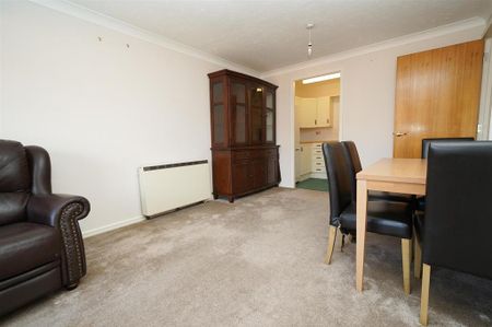 1 bedroom flat to rent - Photo 3