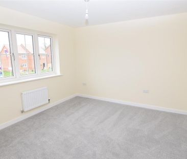 3 bedroom detached house to rent - Photo 1