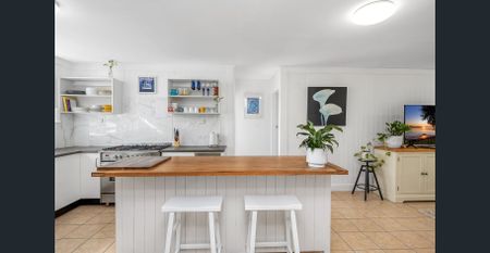 Walk to Pallarenda Beach - A Sallows Street Escape - Photo 5