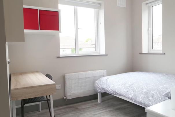 Apartment for rent, The Rise Whitehall (Dublin, Ireland) - Photo 1