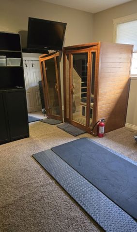 Beautiful 3 Bedroom Home on Black Mountain - Photo 2