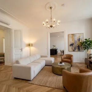1070! Exklusive 4-Zimmer Wohnung mit Loggia & Balkon - ERSTBEZUG NACH GENERALSANIERUNG! - Foto 1
