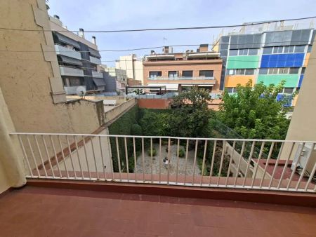 Badalona - Photo 3
