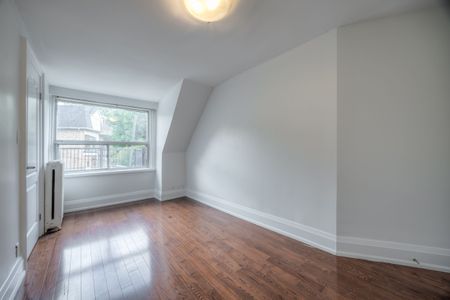 For Lease - 22 Rusholme Park Crescent Unit# Upper, Toronto, Ontario - Photo 3