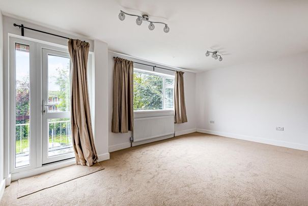 3 bedroom apartment to rent - Photo 1