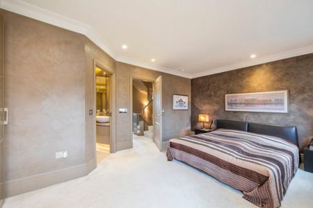 5 bedroom terraced house to rent - Photo 2