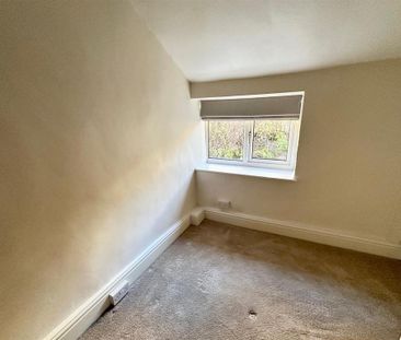 2 bedroom cottage to rent - Photo 2