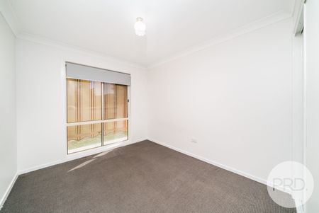 2 Kimba Drive, Glenfield Park NSW 2650 - Photo 2