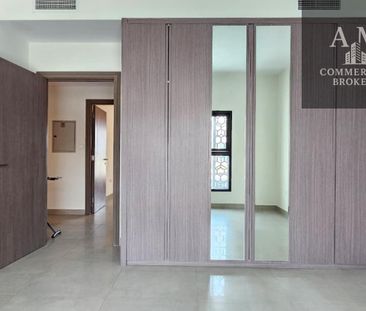 Spacious End Corner 4BHK with Dubbble Parking - Photo 6