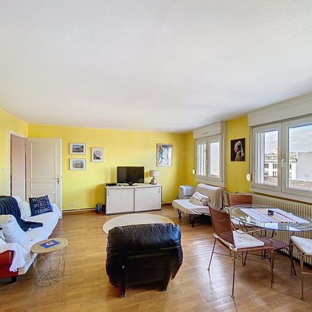 APPARTEMENT 2 PIECES MEUBLE - FAUBOURG DE PIERRE - Photo 4