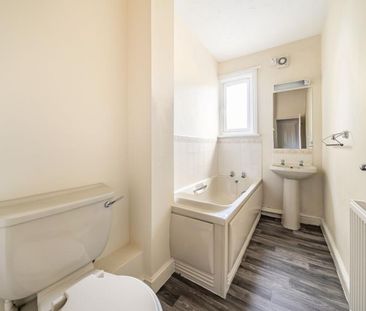 Hillier Road, Guildford, Surrey, GU1 - Photo 6