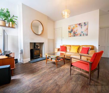 3 bedroom semi-detached house to rent - Photo 3