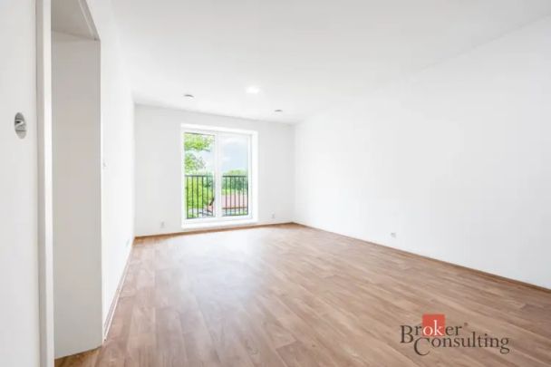 Pronájem bytu 2+kk 44 m - Fotografie 1