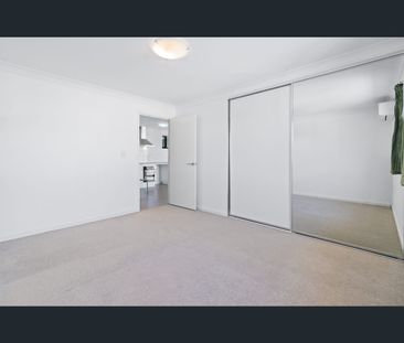11/18 Whitlock Road, Queens Park, WA 6107 - Photo 3