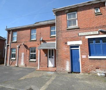 Studio to rent - Photo 5