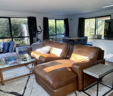 Not Your Average Villa - Photo 6