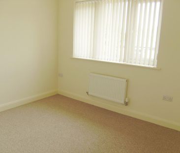 Oakwell Vale, Barnsley - Photo 4