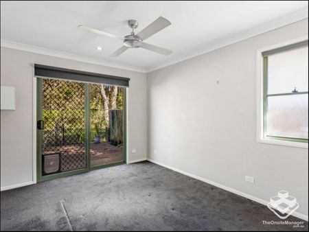 CLOSE TO UNI & HOSPITAL - AIR CON AND POOL - Photo 2