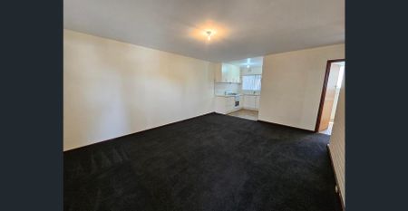 Fresh & Ready - Two Bedrooms & Ground Floor *Open 11/12 4.30pm to 4.45pm* - Photo 2