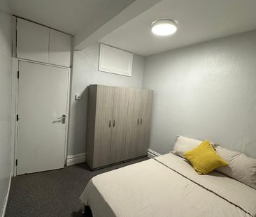 Room in a Shared House, High Road, N15 - Photo 4