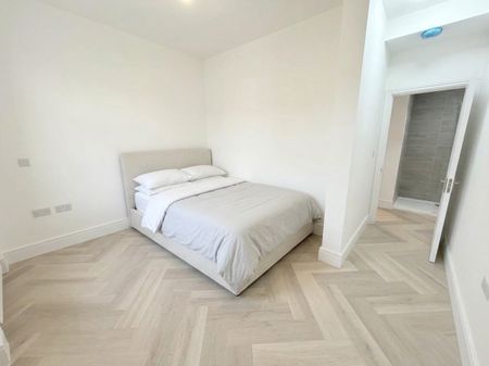 4 Bed Flat, Cathnor Road, W12 - Photo 5