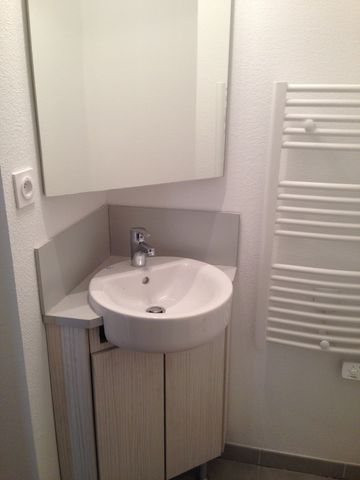 Location Appartement 1 pièce 18m² MARSEILLE 9ème - Photo 3