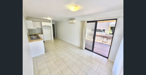 Prime Location Spacious Home Popular School Catchment Zone - Photo 1