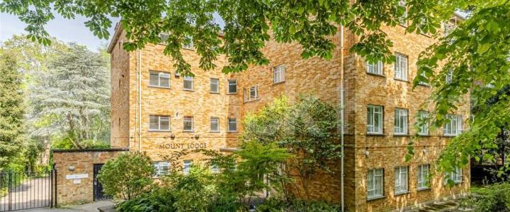 Spacious Four Bedroom Flat with Large Lounge & Communal Gardens - Photo 1