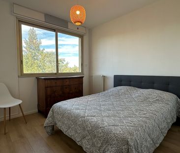 Location Appartement 5 pièces 111m² ECULLY 69130 - Photo 5