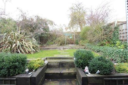 Russet Way, Hockley, SS5 - Photo 2