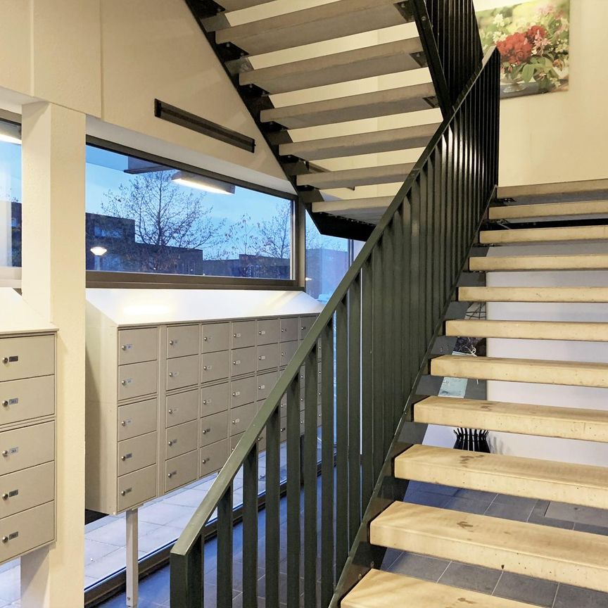 El Grecostraat 249, Tussen de Vaarten Z.- Zuidwest, 1328ST, Almere - Foto 1