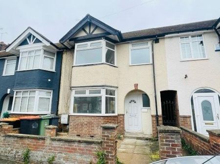 3 bedroom terraced house to rent - Photo 5