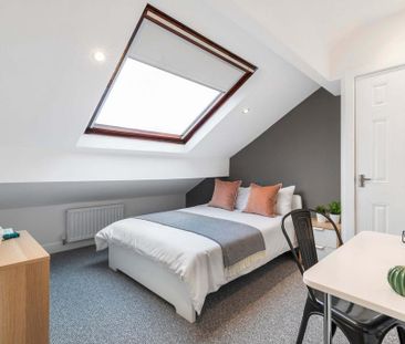 6 bedroom house to rent - Photo 2