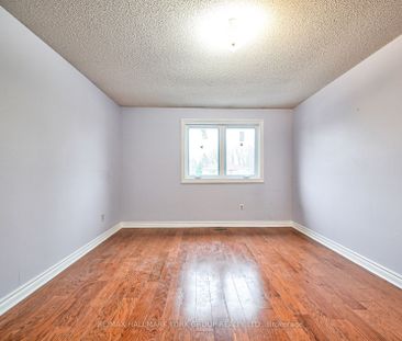 Detached Home For Lease | N8030092 - Photo 5