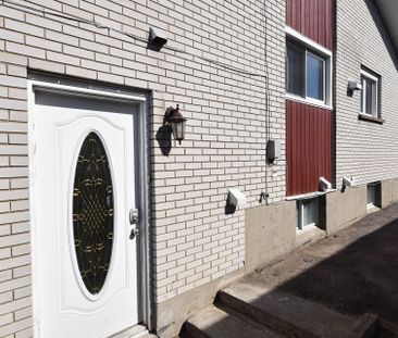 For Lease - 1847 Walkley Road Unit# B, Alta Vista and Area, Ontario - Photo 5