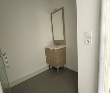 Location Appartement 1 pièce 18m² NIMES 30000 - Photo 3