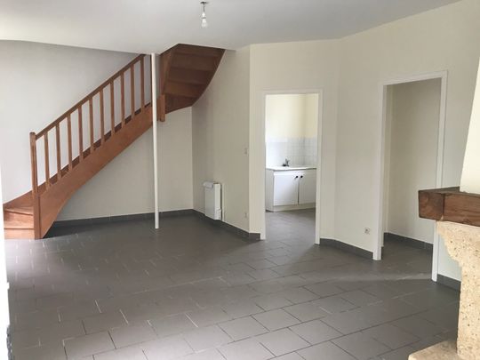 Maison - 4 pièces - 70,75 m² - Mézangers - Photo 1