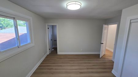 698 Burton Drive, Innisfil ON L9S2H6 - Photo 5