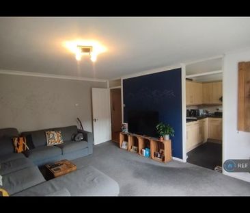 2 bedroom flat to rent - Photo 3