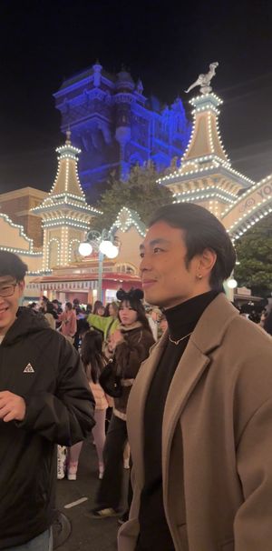 Hughesdale - Photo 1