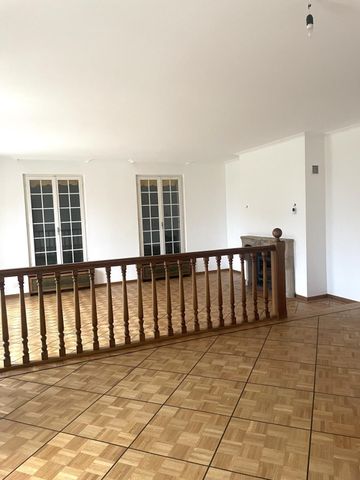 Charming detached house - Photo 2