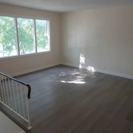 3bed duplex with own backyard & parking Huntington NW Nov 1 - Photo 1